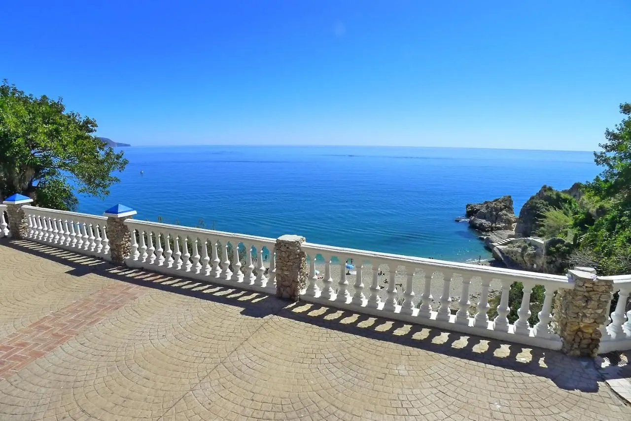 Burriana Front Line Apartment Nerja